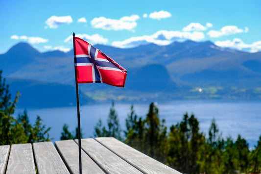 Middelthon Brings Piñaq to Norway
